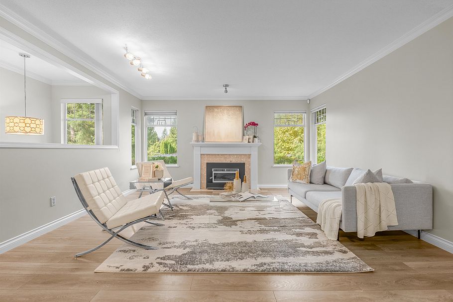 3595 Wellington Crescent North Vancouver, BC - 2