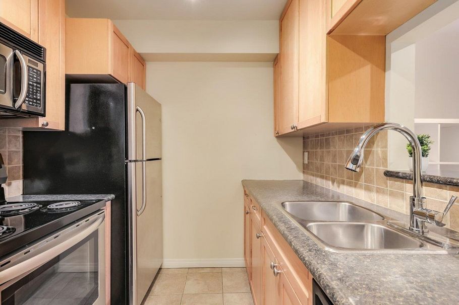 117 555 W 14th Avenue Vancouver, BC - 10