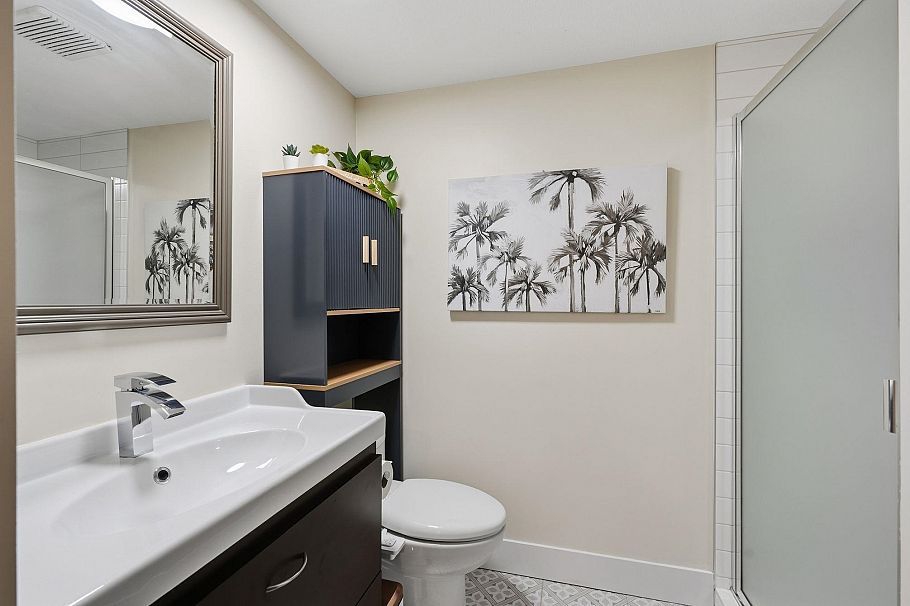 102 1538 Bowser Avenue North Vancouver, BC - 31