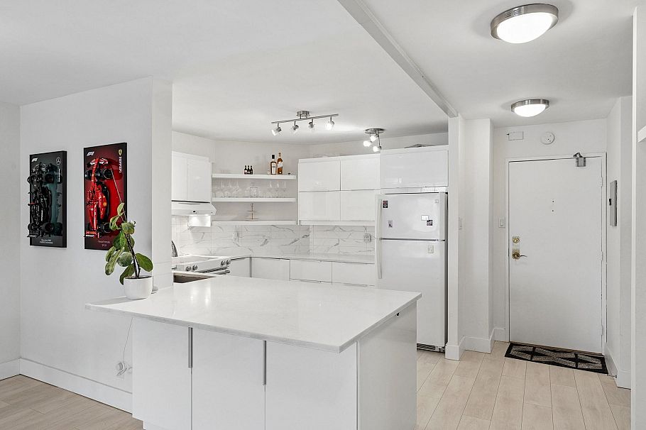 905 2024 Fullerton Avenue North Vancouver, BC - 3