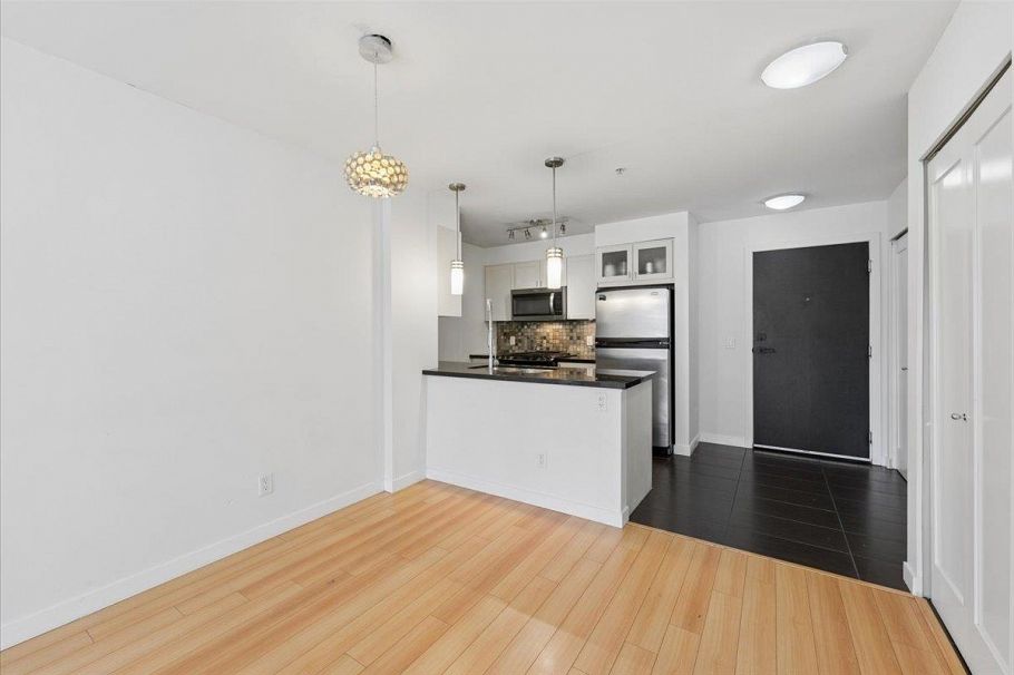 218 405 Skeena Street Vancouver, BC - 4