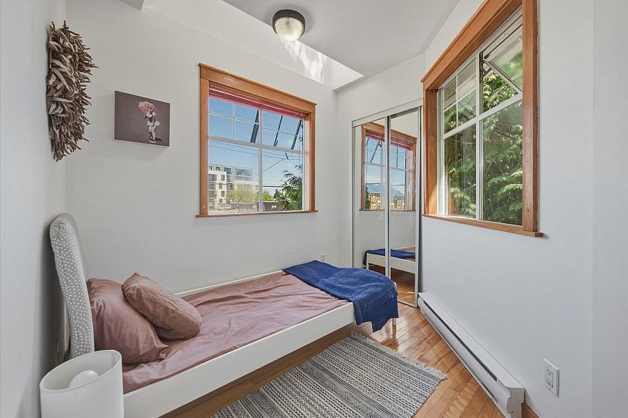 1239 E 22nd Avenue Vancouver, BC - 21