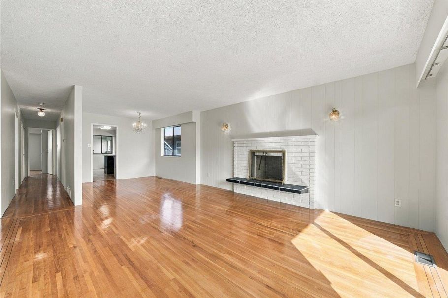 4371 Commercial Street Vancouver, BC - 8