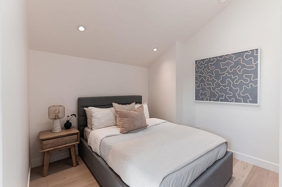 635 E 22nd Avenue Vancouver, BC - 21