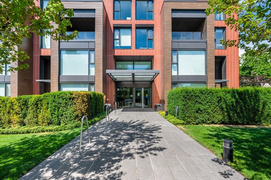 205 1561 W 57th Avenue Vancouver, BC - 2