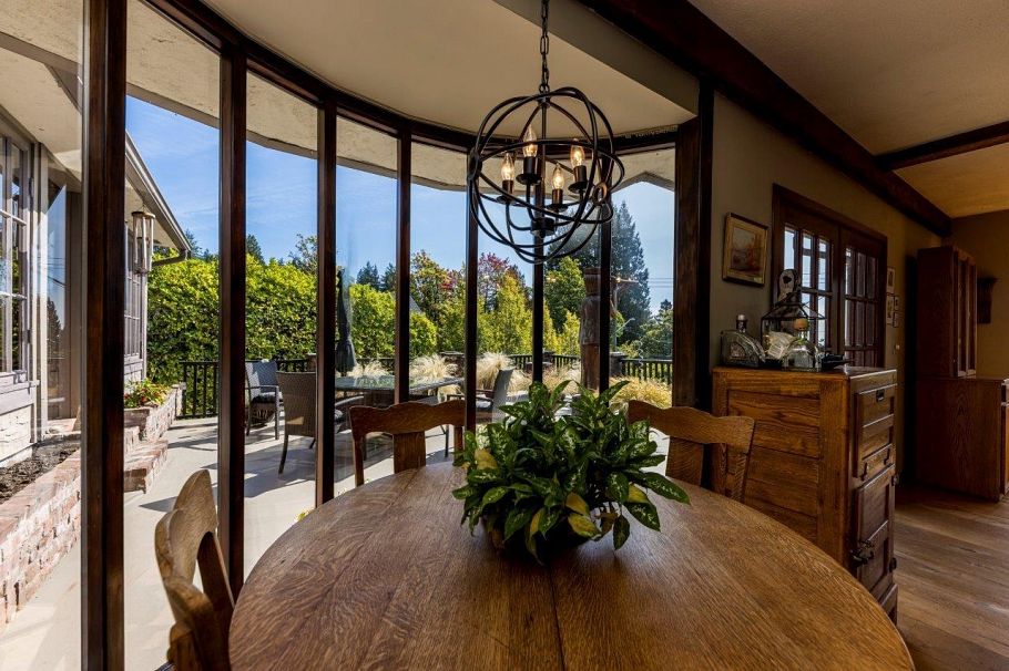 350 E Windsor Road North Vancouver, BC - 14