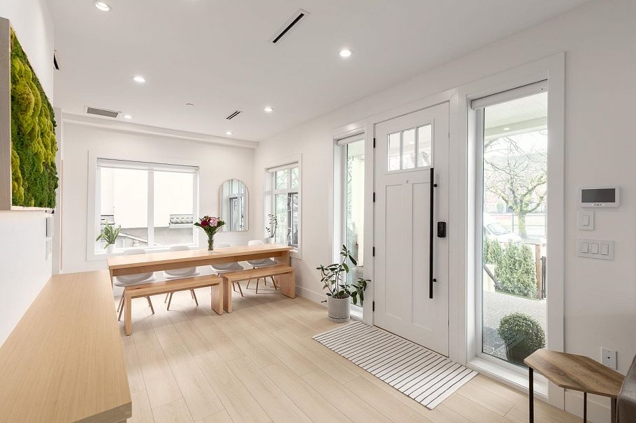 1727 E 22nd Avenue Vancouver, BC - 8