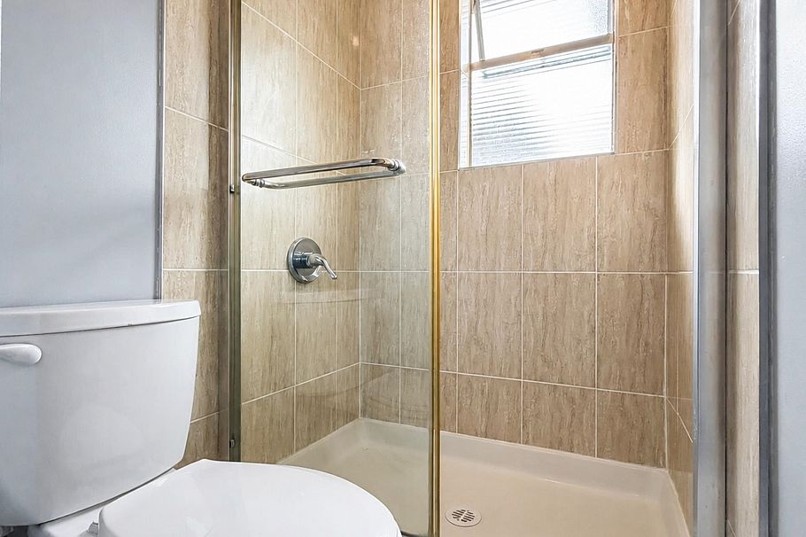 6175 Quebec Street Vancouver, BC - 21