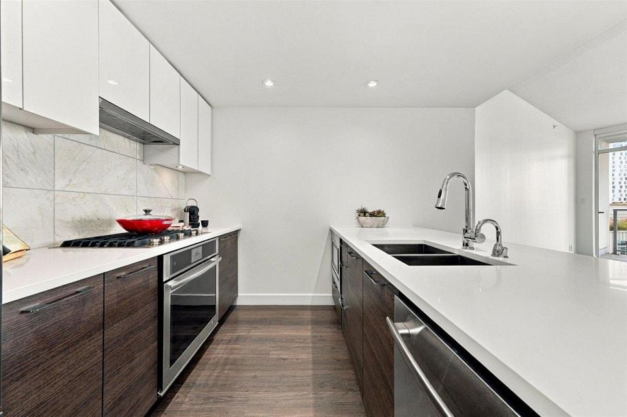 706 3557 Sawmill Crescent Vancouver, BC - 8