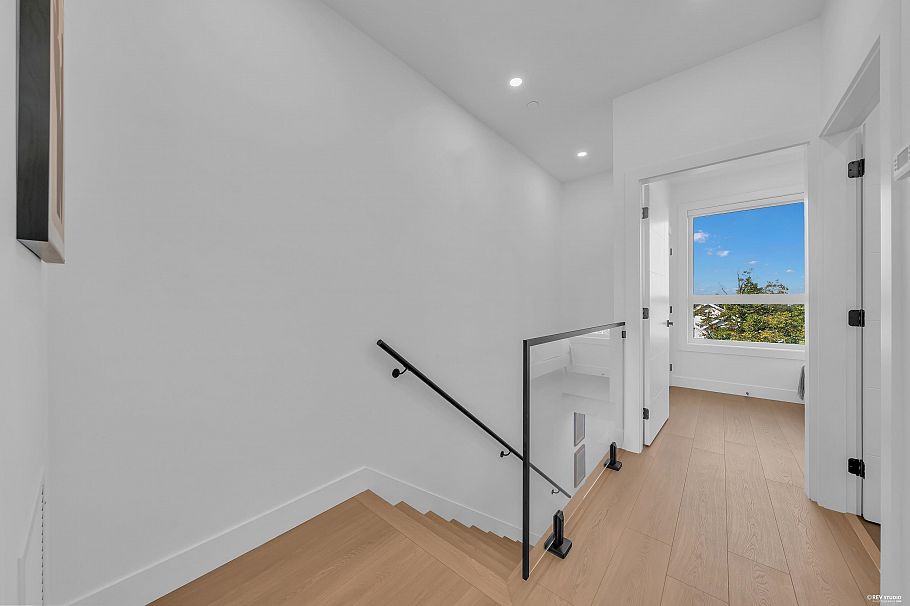 4328 Rupert Street Vancouver, BC - 23