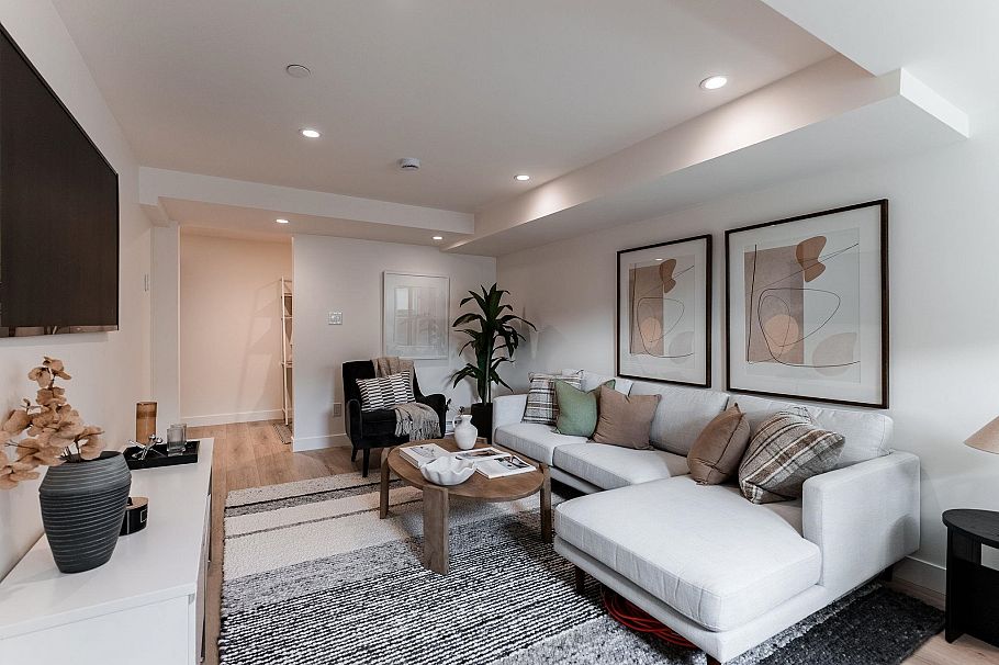 635 E 22nd Avenue Vancouver, BC - 27
