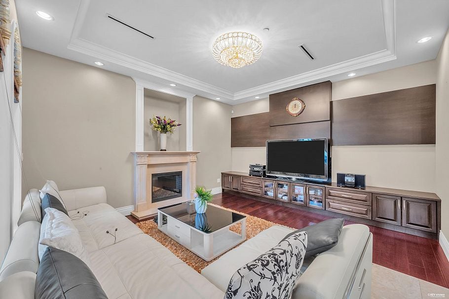 2769 W 49th Avenue Vancouver, BC - 9