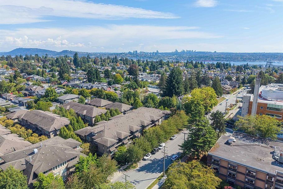 307 1468 St. Andrews Avenue North Vancouver, BC - 19