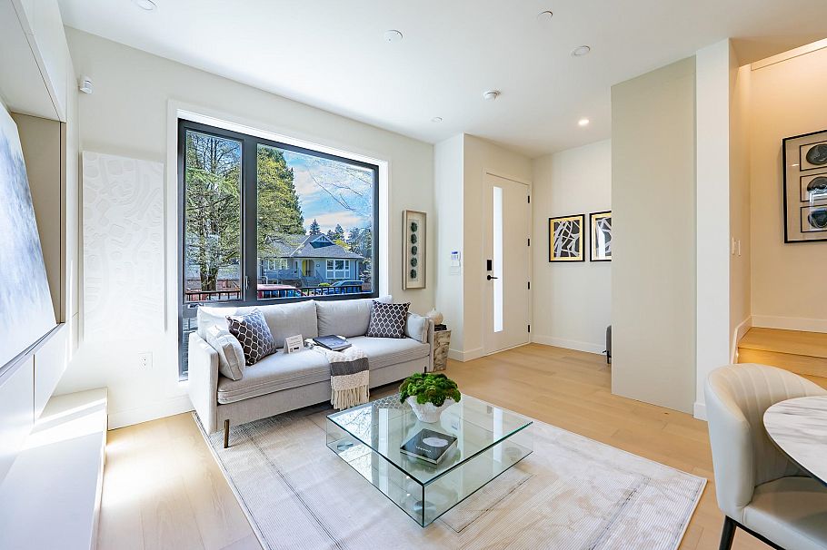 6577 Lime Street Vancouver, BC - 13