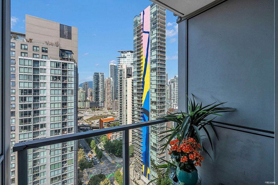 3005 1408 Strathmore Mews Vancouver, BC - 19