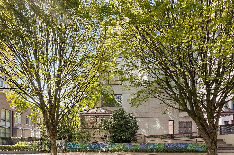 105 1042 Nelson Street Vancouver, BC - 26