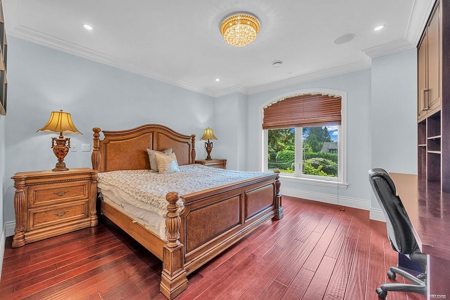 2769 W 49th Avenue Vancouver, BC - 25