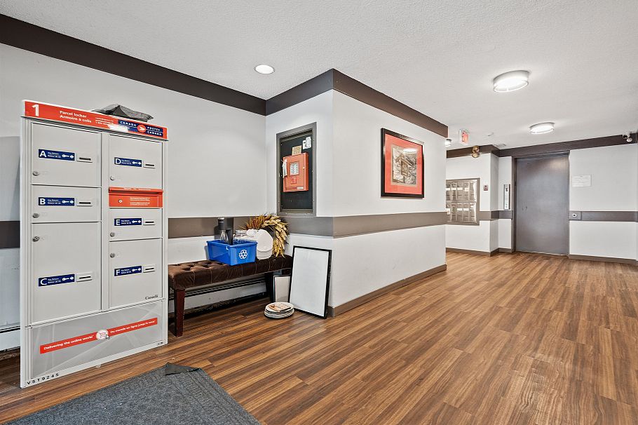 206 853 E 7 Avenue Vancouver, BC - 17