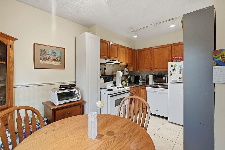 229 711 E 6th Avenue Vancouver, BC - 11
