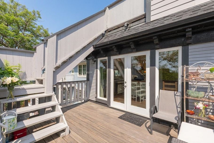 2546 W 2nd Avenue Vancouver, BC - 17