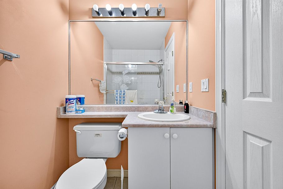 650 W 70th Avenue Vancouver, BC - 18