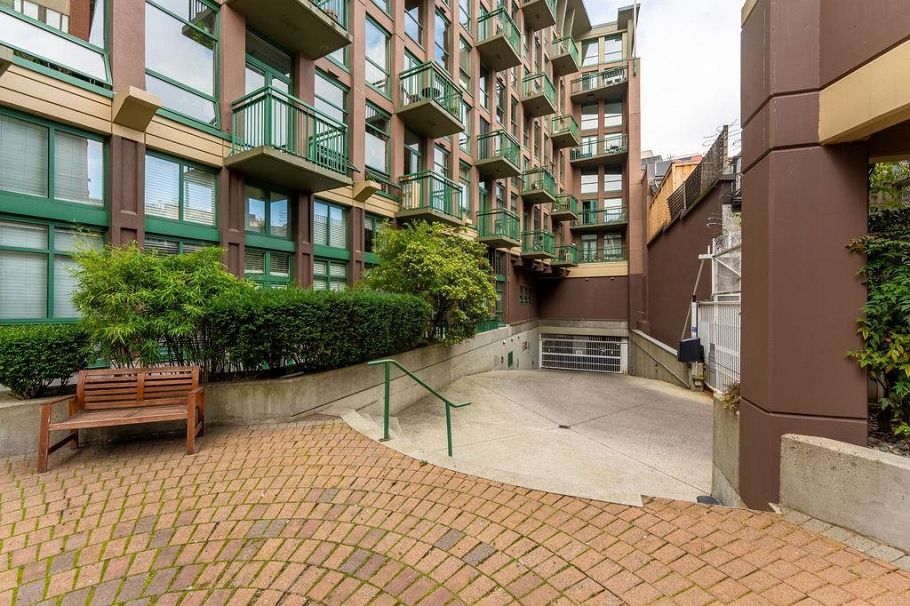 401 1 E Cordova Street Vancouver, BC - 28
