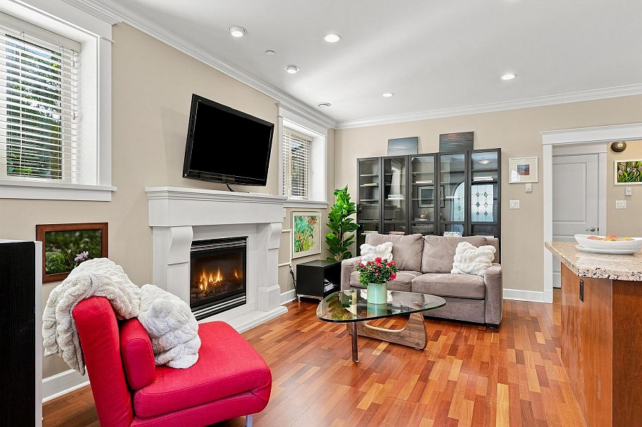 2425 Larch Street Vancouver, BC - 16