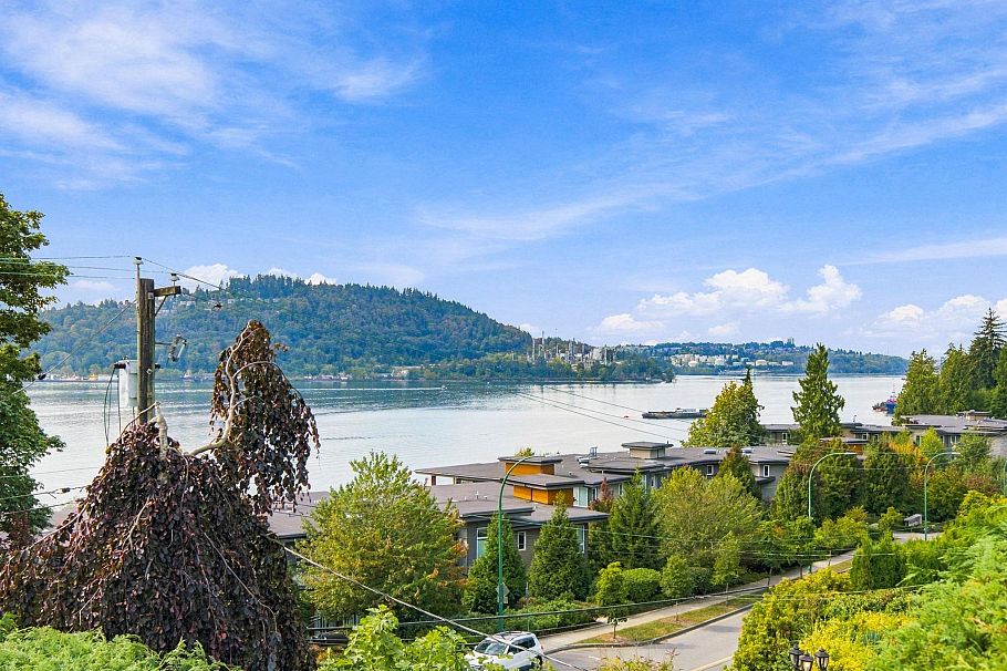 3950 Sparrow Lane North Vancouver, BC - 18
