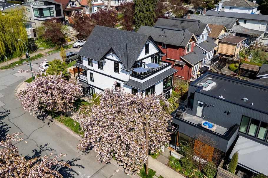 3918 Carolina Street Vancouver, BC - 34