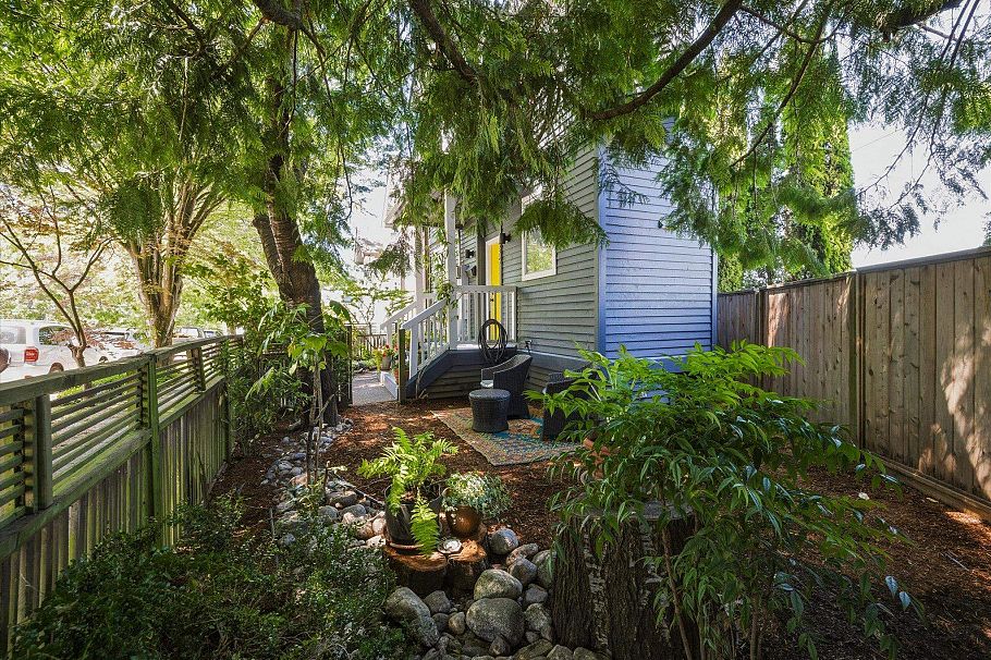 1239 E 22nd Avenue Vancouver, BC - 33