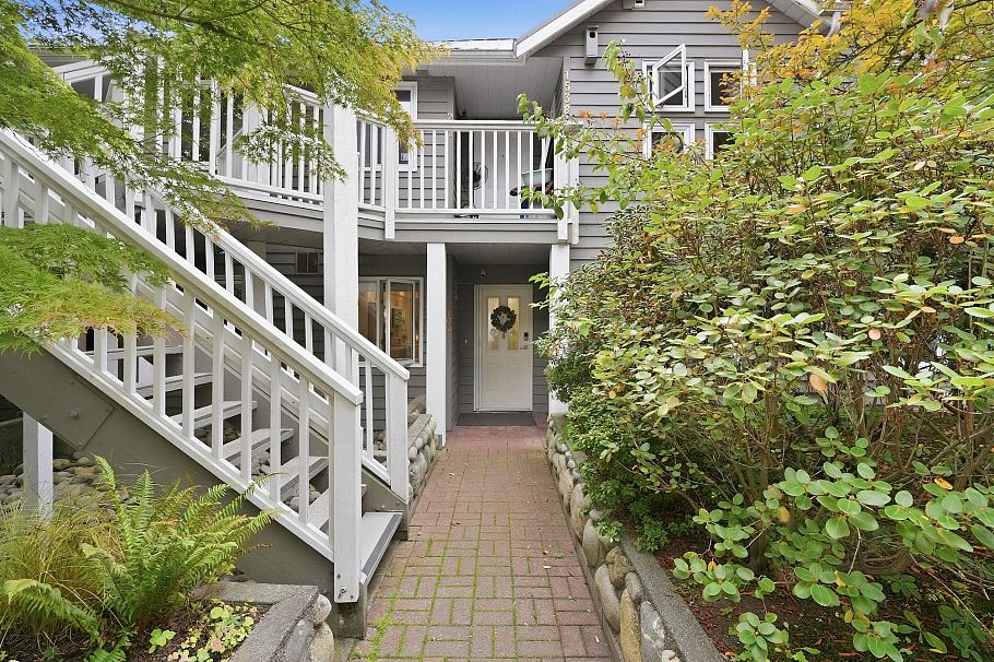 102 1538 Bowser Avenue North Vancouver, BC - 1