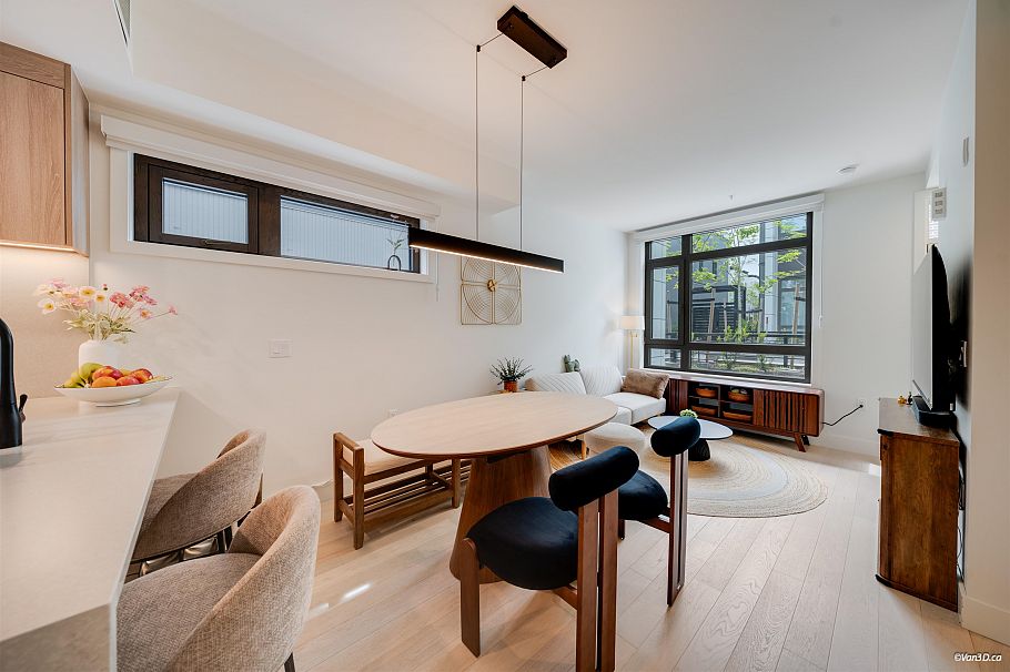6292 Oak Street Vancouver, BC - 17