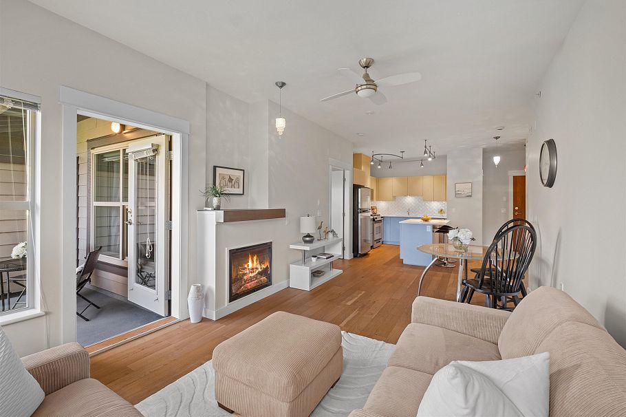 307 1468 St. Andrews Avenue North Vancouver, BC - 5