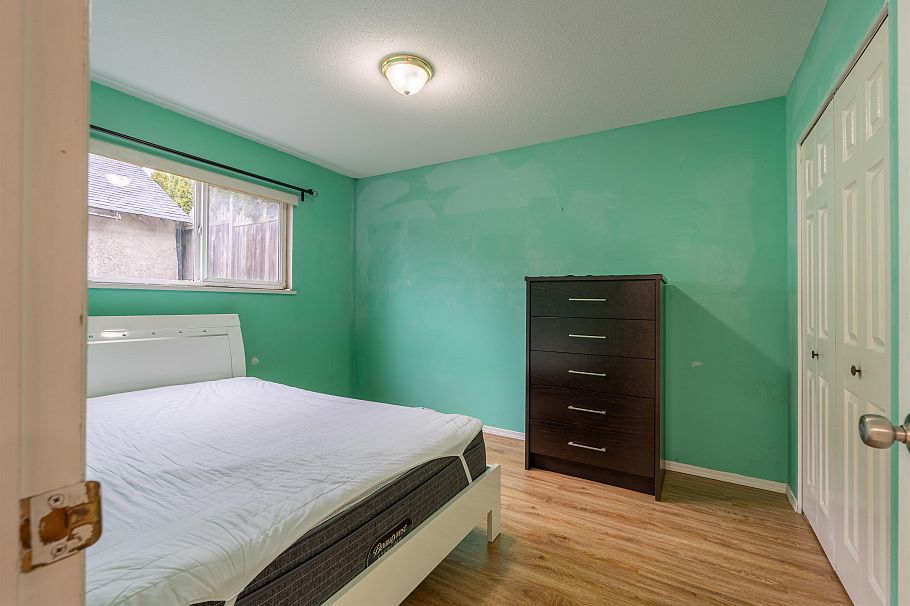 3681 Adanac Street Vancouver, BC - 3