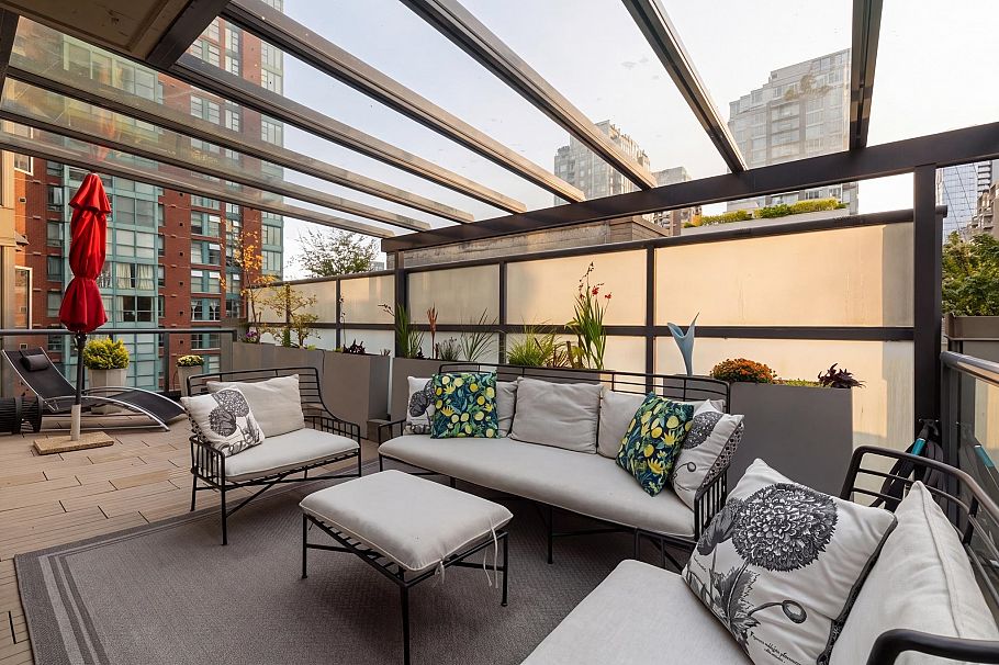 406 928 Richards Street Vancouver, BC - 9
