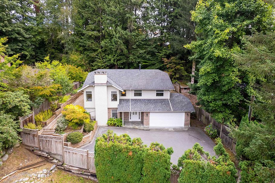 3595 Wellington Crescent North Vancouver, BC - 32