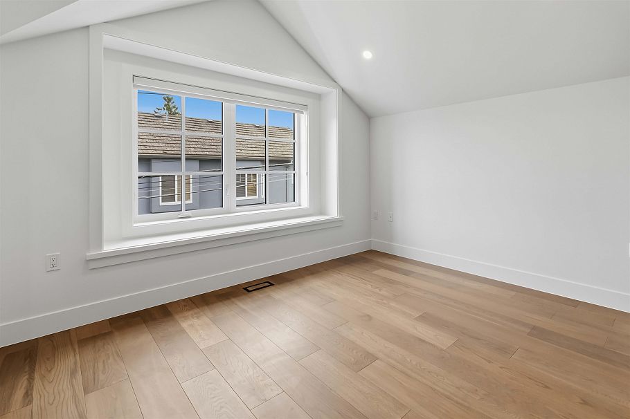 2 552 Kaslo Street Vancouver, BC - 12