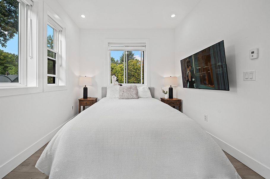1131 E 23rd Avenue Vancouver, BC - 20