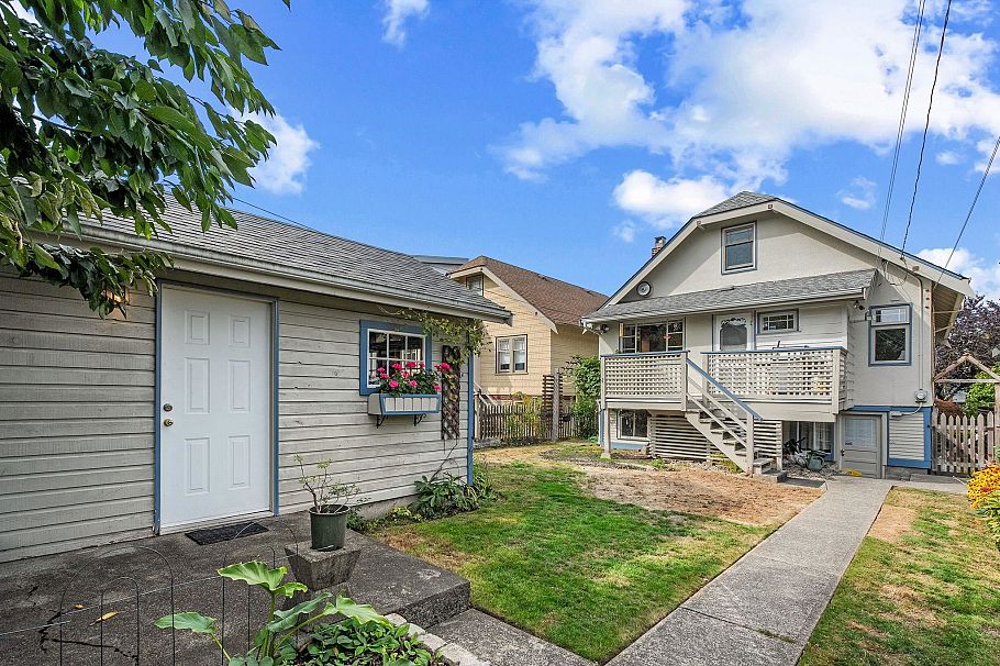 3692 W 19th Avenue Vancouver, BC - 29