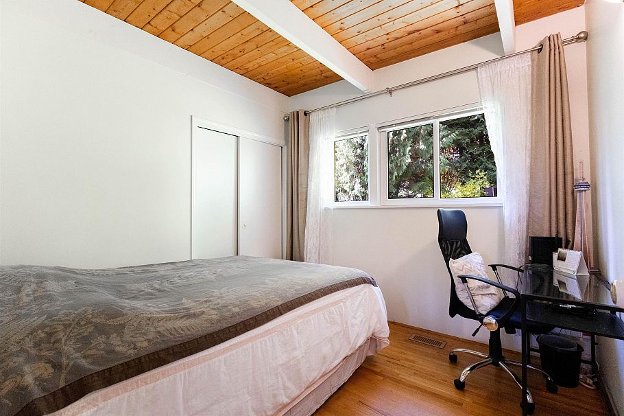 3063 Royal Avenue North Vancouver, BC - 6