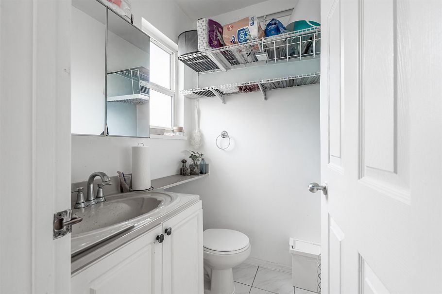 3681 Adanac Street Vancouver, BC - 13