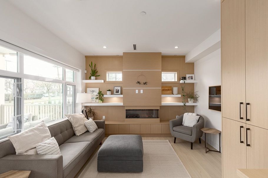 1727 E 22nd Avenue Vancouver, BC - 5