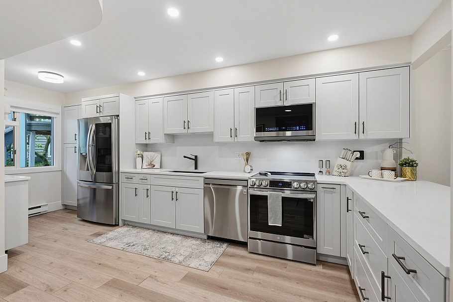 102 1538 Bowser Avenue North Vancouver, BC - 19