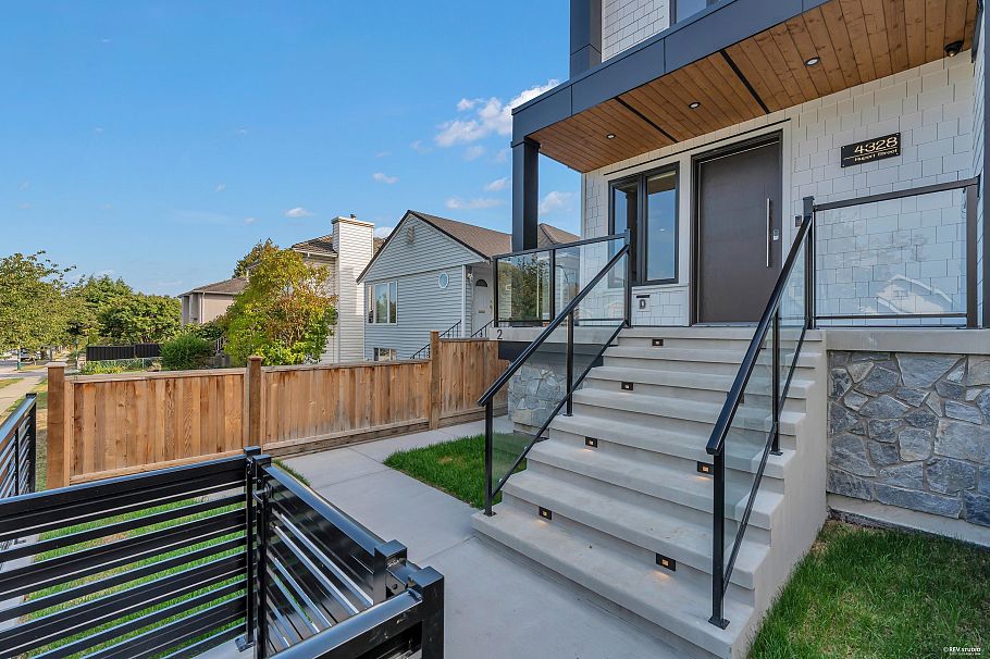 4328 Rupert Street Vancouver, BC - 29