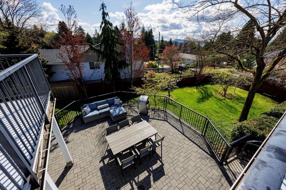 2094 Viewlynn Drive North Vancouver, BC - 15
