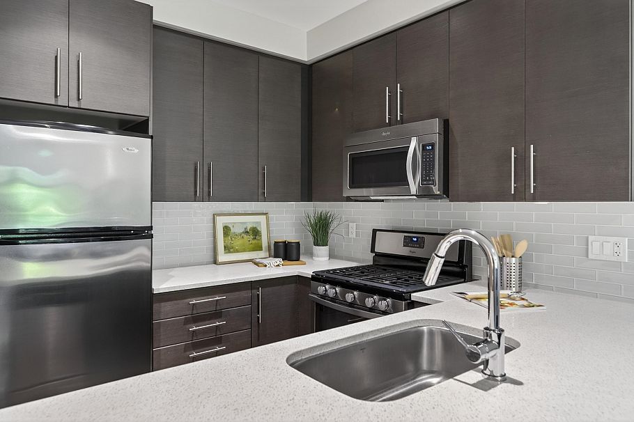 202 3294 Mt Seymour Parkway North Vancouver, BC - 10