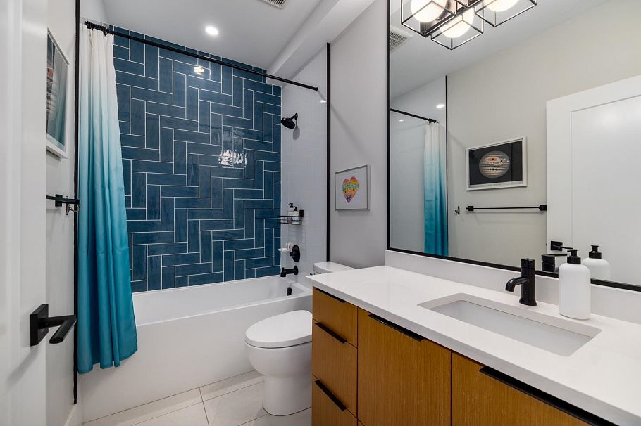 3918 Carolina Street Vancouver, BC - 28