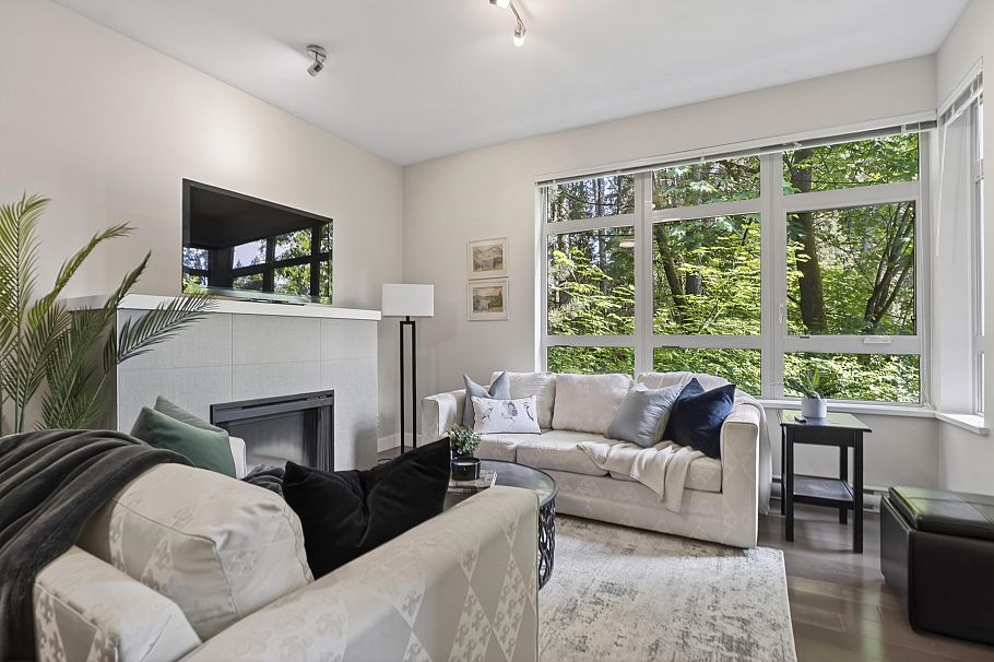 202 3294 Mt Seymour Parkway North Vancouver, BC - 1