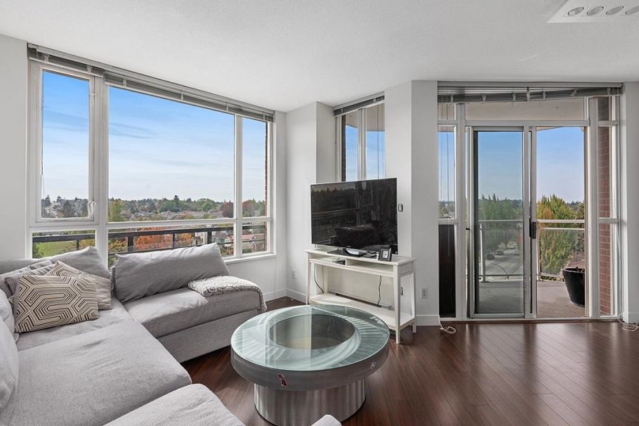 623 4078 Knight Street Vancouver, BC - 1
