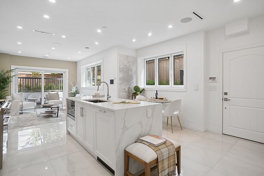 2523 W 8th Avenue Vancouver, BC - 7